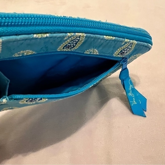 VERA BRADLEY Bermuda Blue Zip Around Wallet Long Green Paisley Retired Travel - Picture 8 of 11